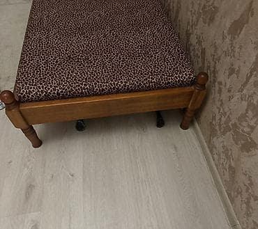 Çarpayılar: Taxta tək nəfərlik çarpayı - Material: təbii ağac (bərk taxta karkas) — 3