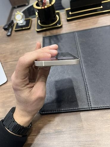 iphone 12 pro max ikinci el: IPhone 13, 128 GB, Face ID — 4