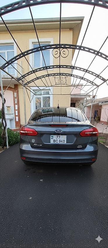 chevrolet niva satilir: Ford Focus sedan – benzinli, avtomat ötürücülü, boz rəng. Şəhər və — 10