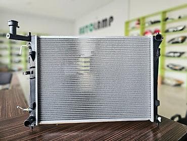 Hyundai Elantra 2007 su radiatoru .Hyundai Elantra 2008 su radiyatoru