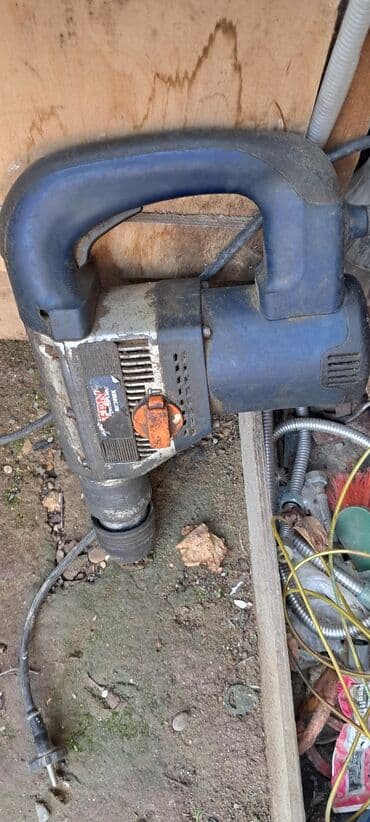 Ağır işlər üçün elektrikli perforator/çəkic matkap. Xüsusiyyətlər: -