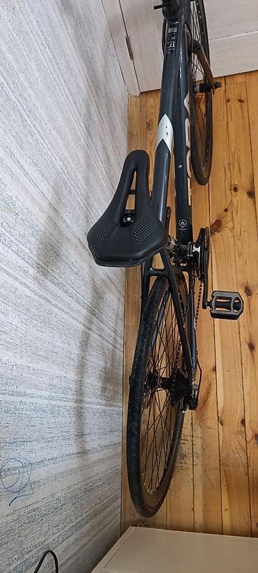 velosipedler: Toba markalı şəhər/fitness tipli velosiped. Yüngül və zərif görünüşlü — 4