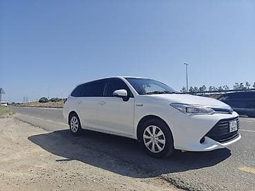 byd disk teker: Toyota Corolla Fielder Hybrid, ağ rəng, universal (wagon) kuzov — 4
