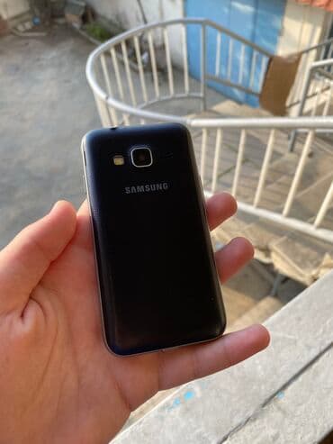 телефон duos samsung: Samsung Galaxy J1 Mini, цвет - Черный, Кнопочный — 2