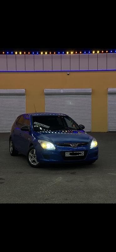 Hyundai i30: 1.6 l | 2007 il Hetçbek