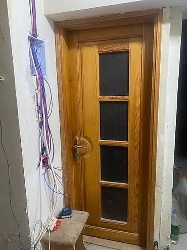 Qapi 2eded 200/71sm 60azn biri Kohne suraxani 2200 leli Ağac qapı –