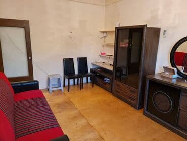 kirayə ucuz ev: 7ci mikrorayonda. 5/5, orta təmirli bütün əşyaları ilə 2 otaq, YALNIZ — 12