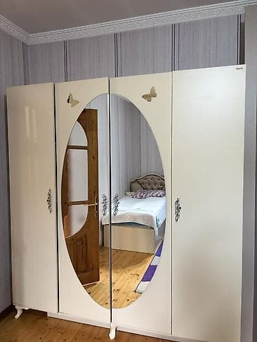 4 qapılı, Güzgülü, Ağ, Açılan, Düz dolab