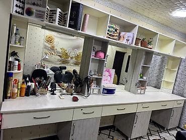 Digər salon, tibbi mebel: Gözəllik salonu üçün peşəkar vizaj və saç stilinqi iş yeri mebeli - — 1