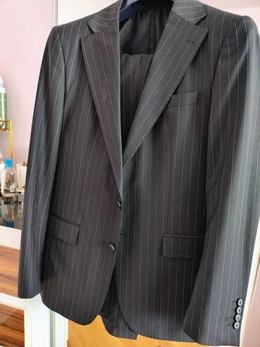 Köynəklər: Klassik zolaqlı kişi kostyumu – Kiğılı. Yaxşı vəziyyətdədir az — 1