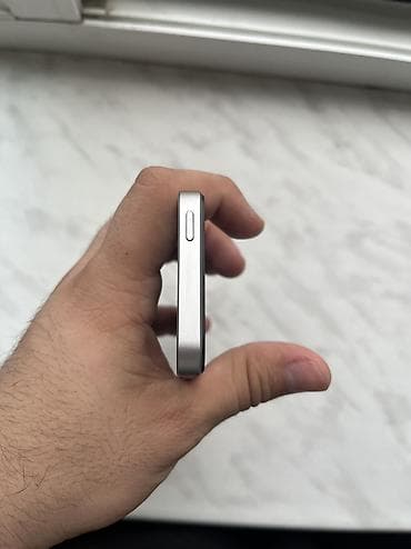 IPhone SE, 32 GB, Space Gray, Barmaq izi — 6