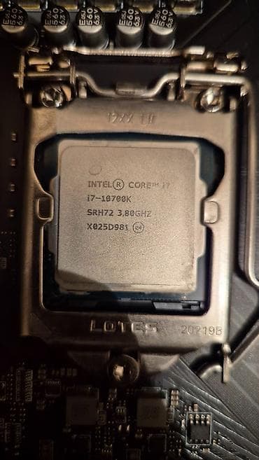 kampyuterlər: Masaüstü PC PC xüsusiyyətləri Ana plata: MSI Z490 A PRO Videokart — 4