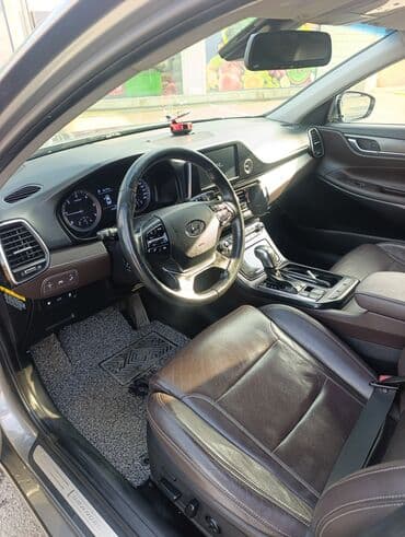 qadınlar ucun maşınlar: Hyundai Grandeur sedan - Korpus: Boz rəng, dinamik və axıcı sedan — 6