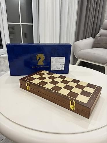 Gold Knight Chess Set – taxta şahmat dəsti - Material: ağacdan