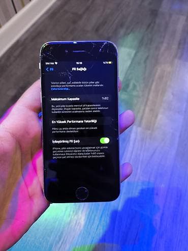 ipad qiyməti: IPhone 6s, 16 GB, Gümüşü, Qırıq — 2