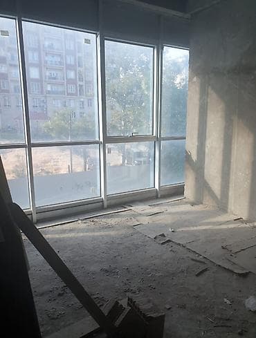 mansarli heyet evleri: Satılır: iki səviyyəli geniş ofis/kommersiya sahəsi - Planlaşdırma: 2 — 9