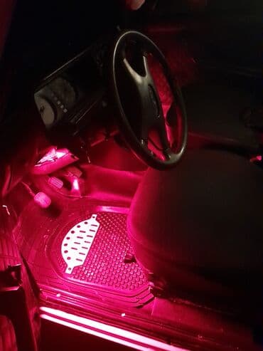 опель зафира а: Lada 2107 sedan – ağ rəng Xüsusiyyətlər: - Kuzov: 4 qapılı sedan, ağ — 1