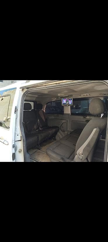 220 mercedes: Mercedes-Benz Vito: 2.2 l | 2010 il Van/Minivan — 5