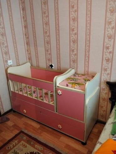 Beşiklər: Qız üçün, Dördbucaq, Beşik, Dəst ilə, Matras ilə, Yellənmə mexanizmsiz — 2