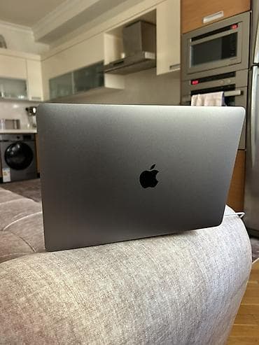 İşlənmiş Apple MacBook, 13.3 ", Apple M1, 256 GB, Ünvandan götürmə