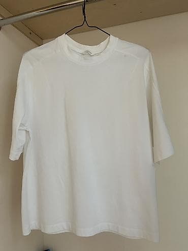 Şəxsi əşyalar: Zara oversize tişört — 10