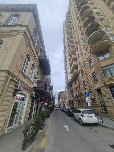 ağdaşda evlər: 3 otaqlı, Səbail r. r-nu — 2