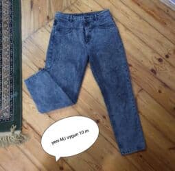 yupqa kofta: Qadın geyimləri dəsti - Qara rəngli t‑shirt: Ön hissədə “alexander — 17