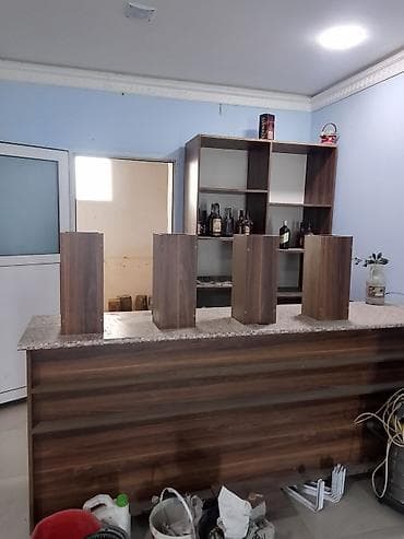 aptek vitrini: Mebel dəsti – bar/recepsiyon stendi və arxa vitrin - Material: ağac — 3