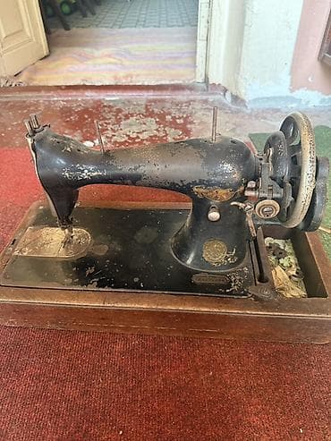 Antik Singer tikiş maşını - Brend: The Singer Manufacturing Co. - — 1
