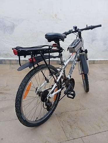 scott velosipedi: İşlənmiş Şəhər velosipedi Scott, 24", sürətlərin sayı: 7, Ünvandan götürmə — 4