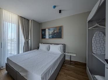 park kolizey: Məkan: Geniş və işıqlı mənzil Planlaşdırma: - Ayrı mətbəx, böyük zal — 3