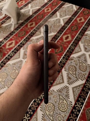IPhone 11, 64 GB, Qara — 6