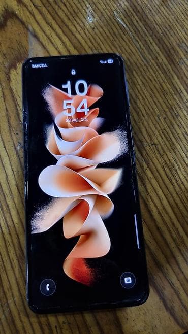 gamestation 3: Samsung Galaxy Z Flip 3, rəng - Qara, Barmaq izi — 2