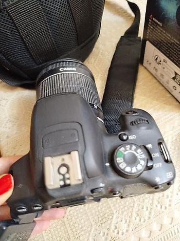 canon 750 d: Canon EOS 700D DSLR fotoaparat + Canon EF-S 18-55mm f/3.5-5.6 IS STM — 2