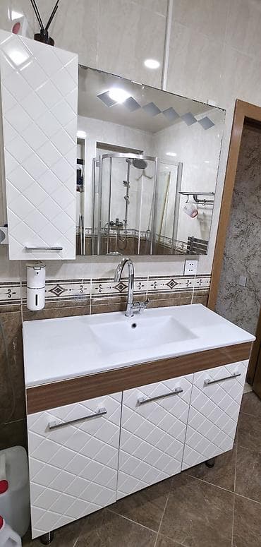 Ev və bağ: Vanna otağı üçün lavabo və dolab dəsti - Komplekt: geniş üst hissəli — 1