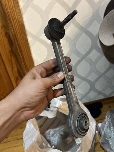 системный блок: BMW e38 tiaqa qabaq sol, arxa sol duz. Her biri 25. Ustden cixma — 1