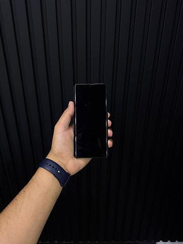 samsung m32 qiymeti: Redmi Note 13 Pro+, 256 GB, rəng - Qara, Sensor — 3