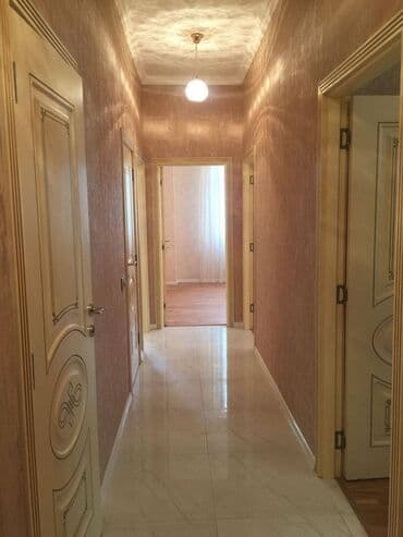 evler yasamal: Yasamal rayonu İnşaatçılar metrosunun yaxınlığında, yaşayış sahəsi 60 — 8