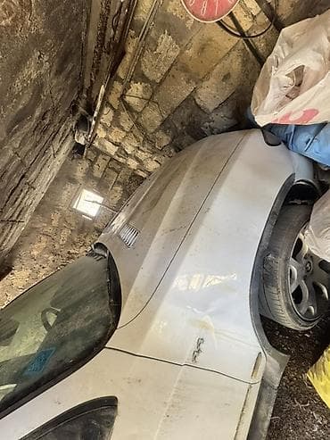 cızıq aparan: BMW X5: 4.4 l | Ofrouder/SUV — 4