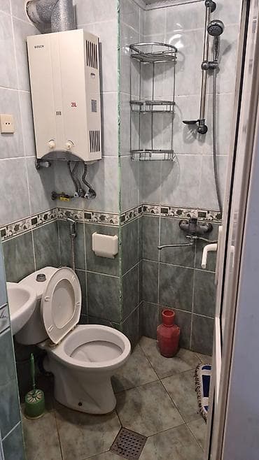 neftcalada satilan evler: İceri Seher metrosuna 3 deqiqeliy mesafede Axundov Baginin yaninda 2 — 3