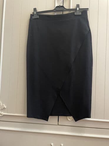 ciddi qadın ətəkləri: Qalin materiali olan yubka 1 defe geyilib 15 m razmer M-l — 1