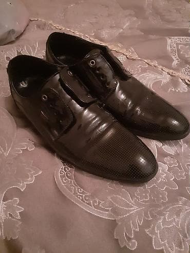 işlenmiş eşyalar: Gencede satilir klasik lakli ayaqabi Turkiye istehsalidir toydan toya — 1