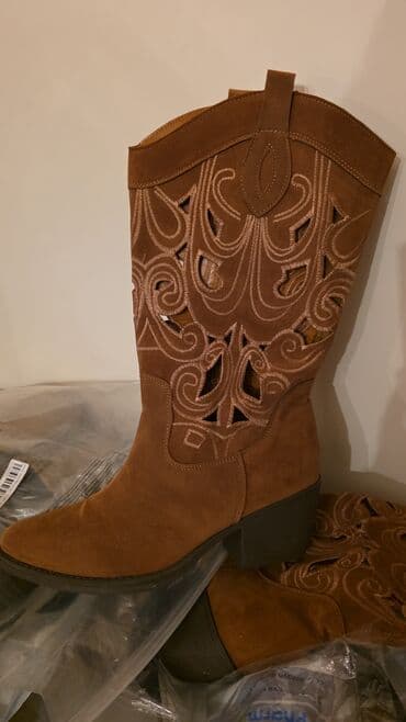 əsgər çəkməsi: Qadınlar üçün kovboy üslubunda çəkmələr - Rəng: karamell/boz-qəhvəyi — 2