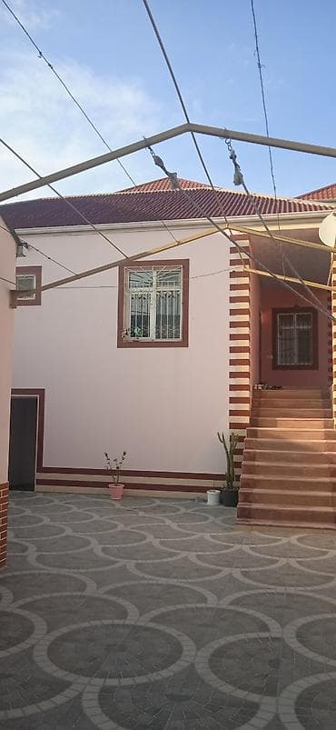 heyet evlerin satisi: 5 otaqlı, 12 kv. m — 2