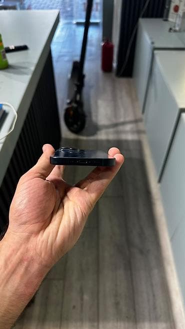 ipad 8 32: IPhone 14, 128 GB, Qara, Face ID — 1