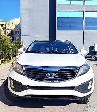 Kia Sportage: 2 л | 2011 г. Кроссовер
