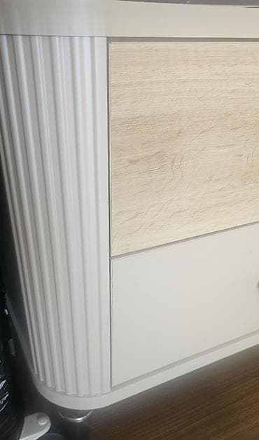 bellona sumqayit: 1 eded Yataq otağı üçün şık tumba,bellona tezedi, 450 man alinib - — 6