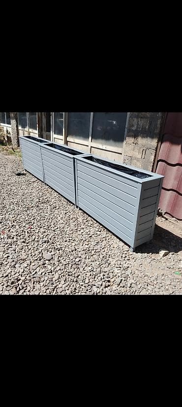 ev gülleri: Boz rəngli dekorativ taxta (lamelli) çiçək yeşikləri/planterlər - — 1