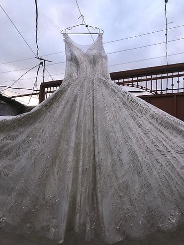 Свадебные платья и аксессуары: Gelinlikler bir necesi var satilir razilawa bilerik — 1