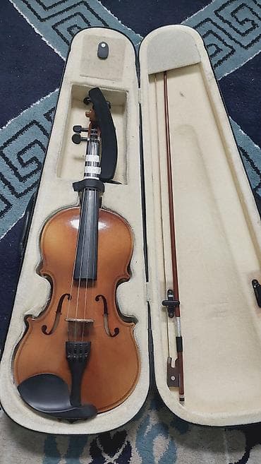 Fleytalar: Məhsul: Skripka dəsti Təsvir: - Klassik 4/4 ölçülü skripka - Təbii — 1